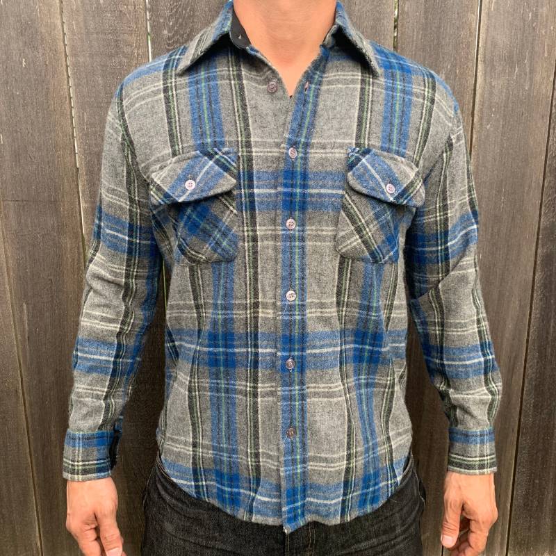 Royal Knight Wollmischung Blau Karo Cowboy Cut Button Up Shirt Herren Medium von CommonThreadClothing
