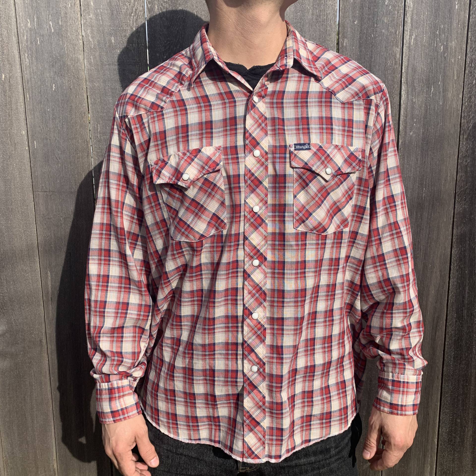 Vintage Wrangler Rot Blau Baumwolle Karierten Cowboy Geschnitten Perle Snap Button Up Shirt Herren Xl von CommonThreadClothing