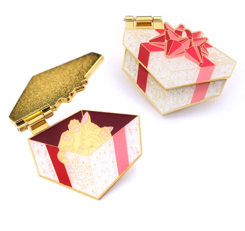 Glitzernder Katzen Pin Kätzchen in Geschenkbox Glitzernder Katzen Pin Kätzchen in Geschenkbox von Compoco
