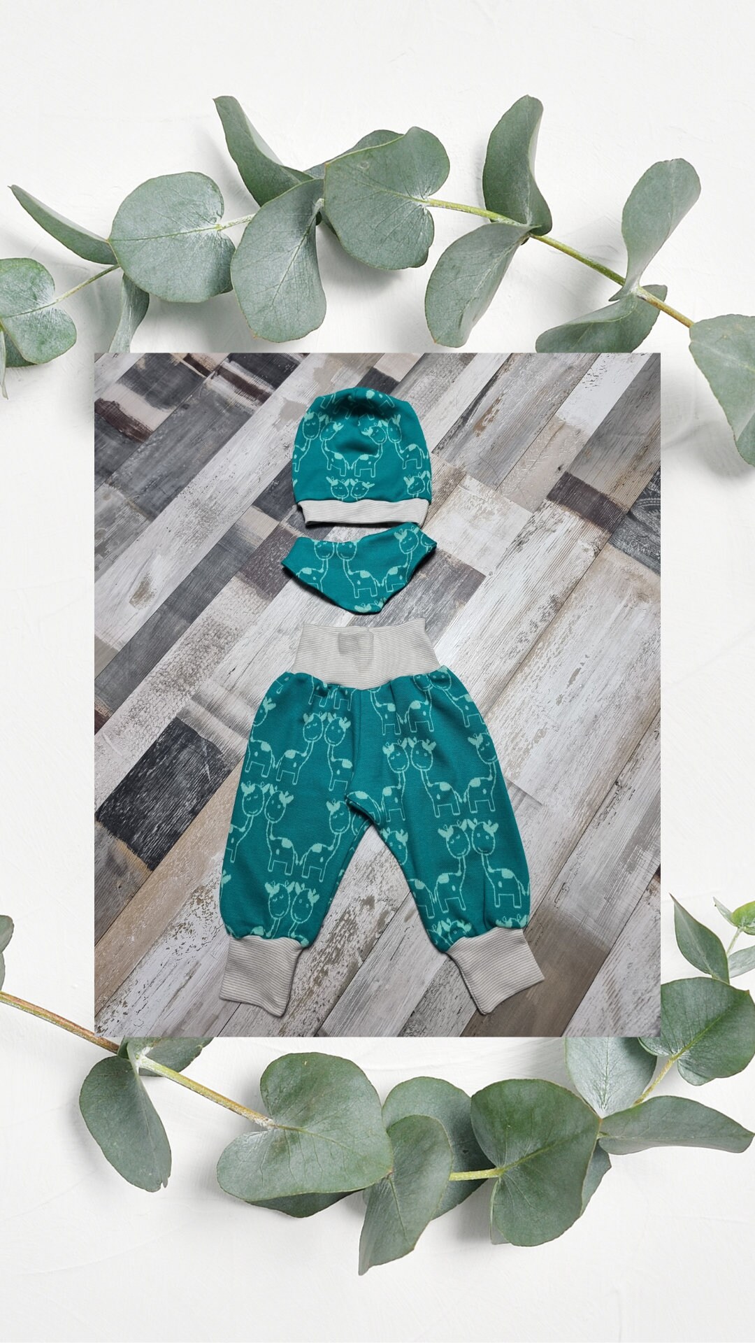 Babyset - Pumphose, Longbeanie Und Halstuch Babyset - Pumphose, Longbeanie Und Halstuch von ConAmoreeSimpatia