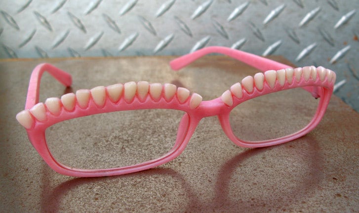 Denture Inspirierte Brillengestelle Denture Inspirierte Brillengestelle von ConcaveOblivion