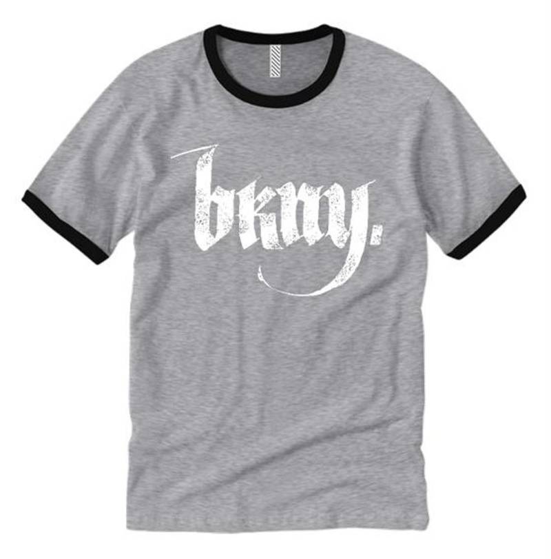 Brooklyn New York Ringer Tees, | Bkny " Goth Kalligrafie-Grafik | Größen Sm-2xl von ConcreteRepublicNYC