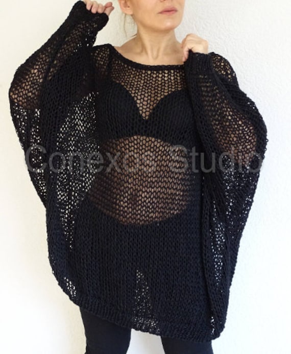 Schwarze Möwe Sheer Mesh Tunika Hand Lose Strick Oversized Pullover Slouchy Extra Lange Ärmel Stil Plus One Size von ConekkosStudio