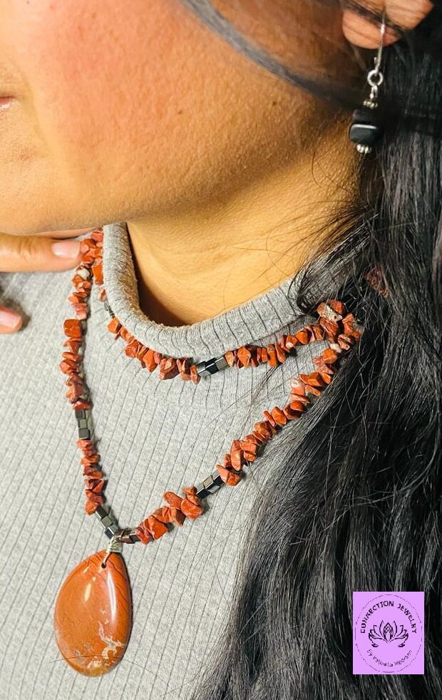 Double-strang Roter Jaspis Und Hämatit Halskette Anhänger Glatte Fokal Frau Geschenk-Halskette Natürliche Edelstein-Weihnachtsgeschenke Urlaub von ConnectionJewelry