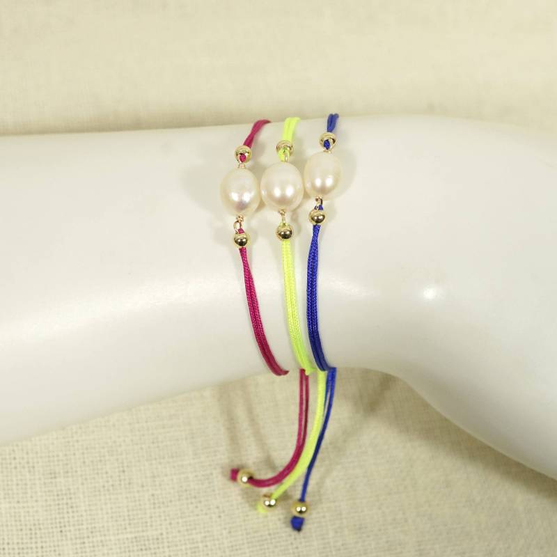 Süßwasser Perle Einstellbare Einzelsaite Armband Süßwasser Perle Einstellbare Einzelsaite Armband von ConnieMoonJewelry
