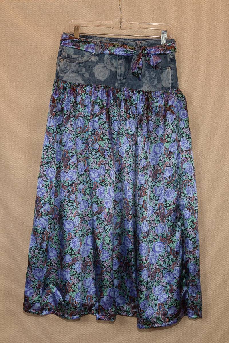 Umgestalteter Denim, Maxirock, Boho, Upcycling, Hippie-Chic, Partyrock, Denim Maxirock Umgestalteter Denim, Maxirock, Boho, Upcycling, Hippie-Chic, Partyrock, Denim Maxirock von ConnysReCreations