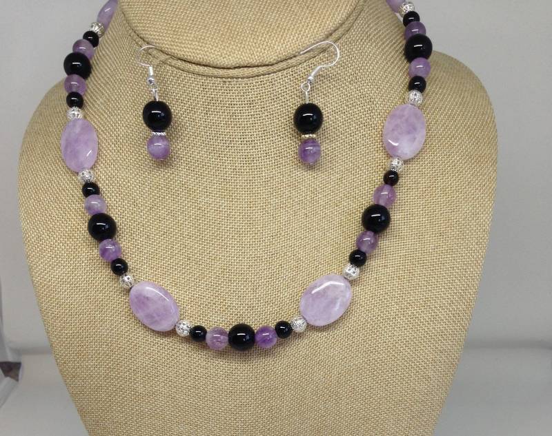 Amethyst Halskette Set, Lila Natürliche Edelstein Ohrringe Handgemacht Reno Ny Usa Februar Geburtsstein Verkauft Amethyst Halskette Set, Lila Natürliche Edelstein Ohrringe Handgemacht Reno Ny Usa Februar Geburtsstein Verkauft von ContinentalDesignsMB