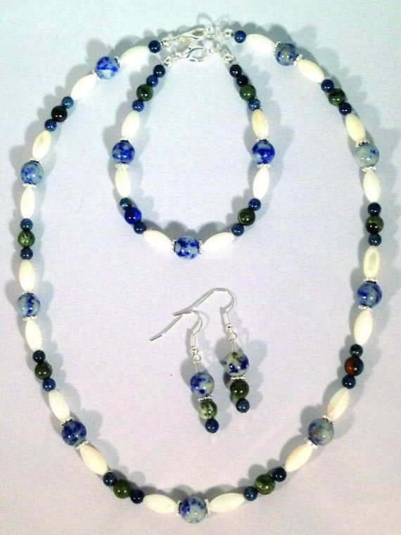 Halskette Set, Sodalith Blau Weiss Halskette Set, Sodalith Blau Weiss von ContinentalDesignsMB