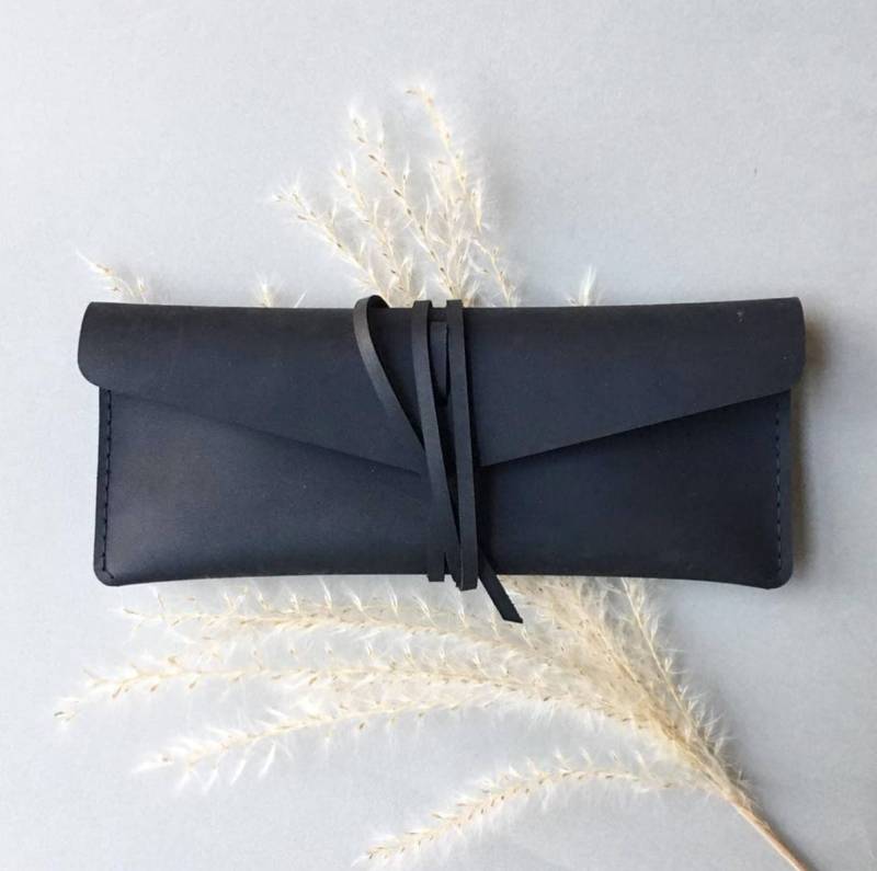 Schwarze Leder Federmäppchen, Brillenetui, Stifthalter Schwarze Leder Federmäppchen, Brillenetui, Stifthalter von ContourCo