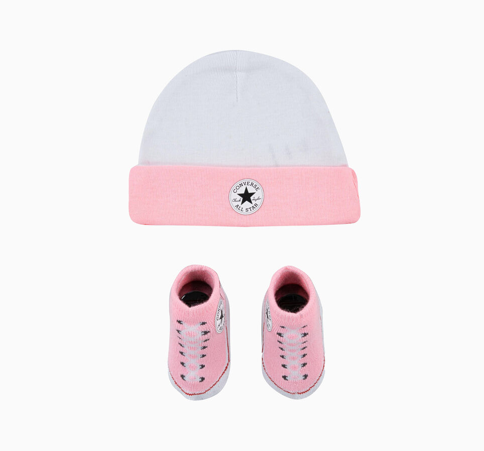 2-Piece Chuck Taylor Hat & Booties Set von Converse