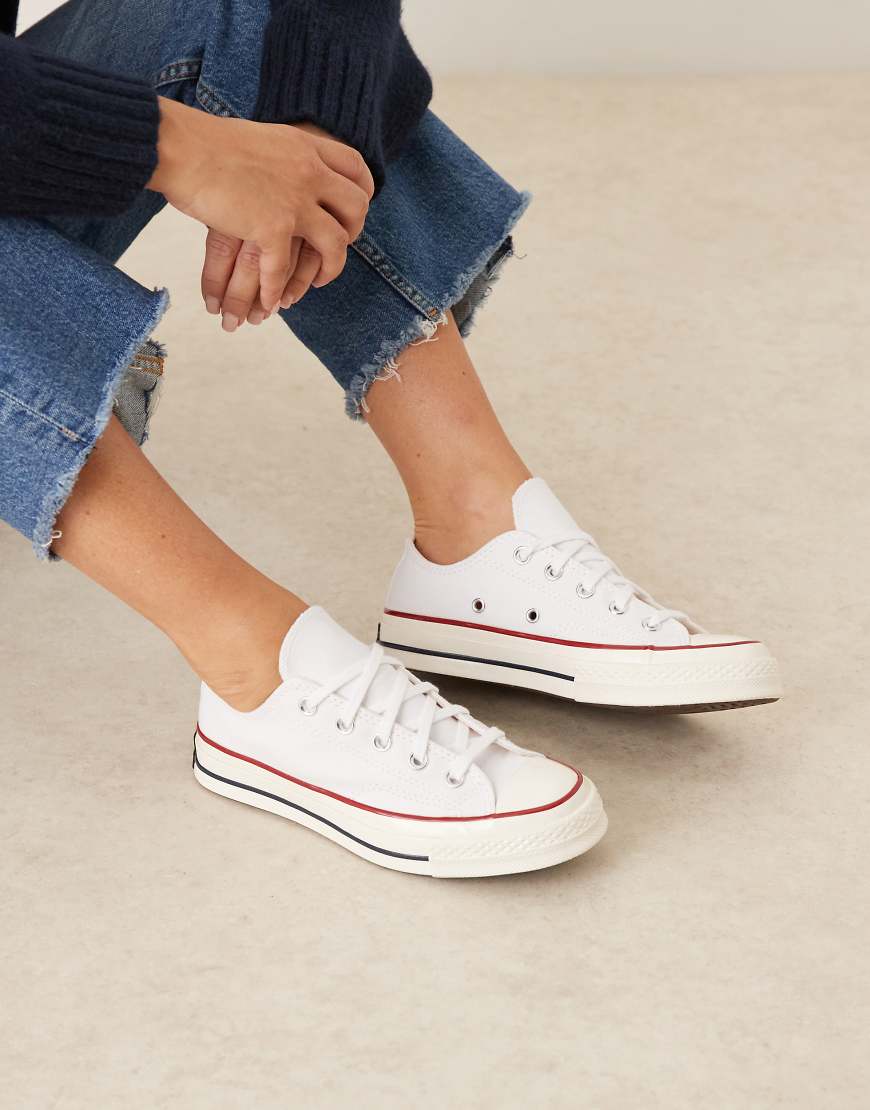 Converse - Chuck 70 Ox Wide Fit - Vintage-Sneaker aus Canvas in Weiß, weite Passform von Converse