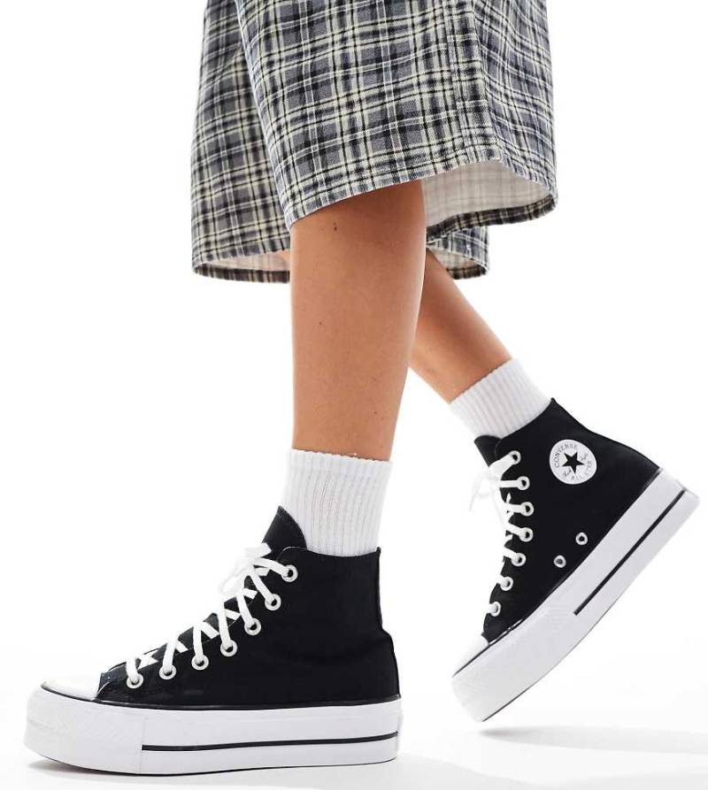 Converse - Chuck Taylor All Star Hi Lift Wide Fit - Sneaker in Schwarz mit Plateausohle, weite Passform von Converse