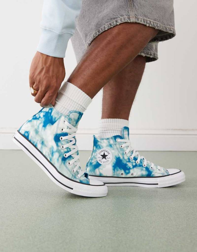 Converse - Chuck Taylor All Star Hi - Sneaker mit Batikmuster in Blau von Converse