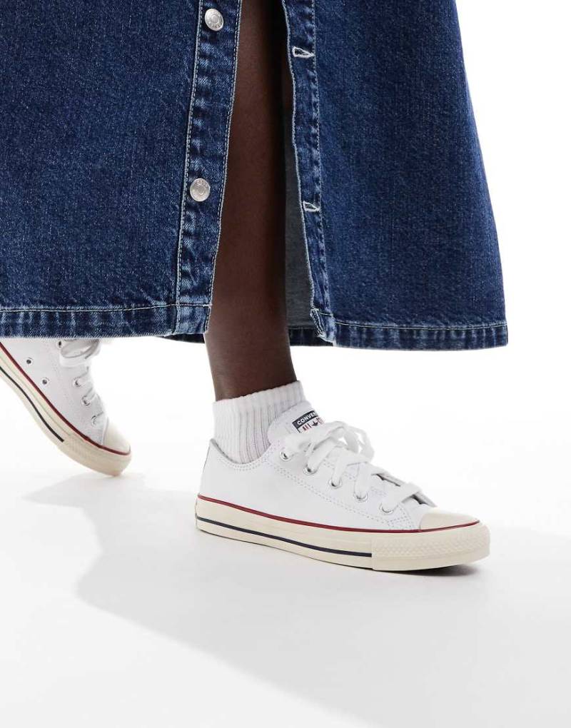 Converse - Chuck Taylor All Star Ox - Sneaker aus weißem Leder von Converse