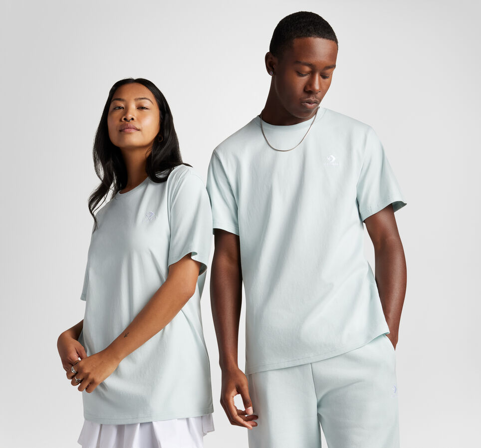 Converse Go-To Embroidered Star Chevron T-Shirt mit Standardpassform von Converse