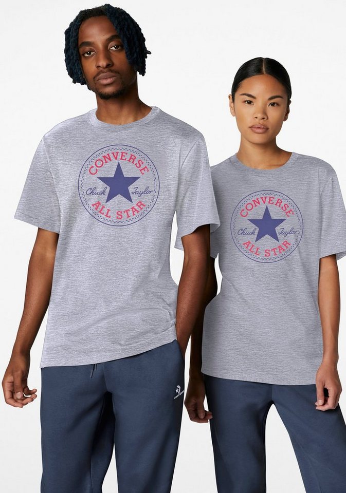 Converse T-Shirt UNISEX CONVERSE GO-TO ALL STAR PATCH LOGO STANDARD FIT T-SHIRT (1-tlg) von Converse