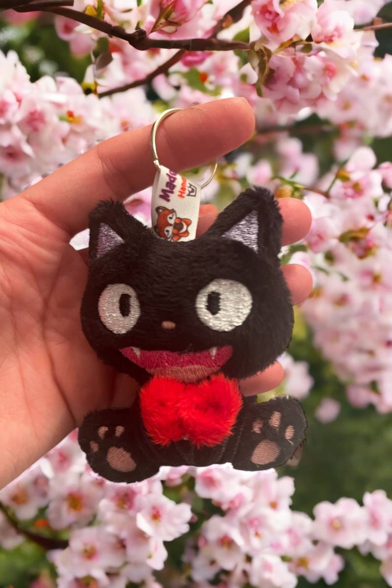 Black Cat Plush Keychain Fanart von CookiesPlushWorld