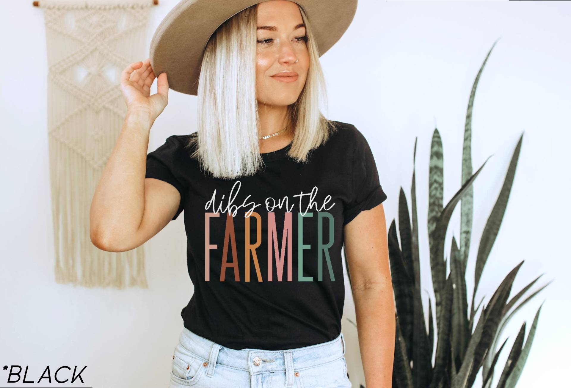 Dibs On The Farmer Boho Shirt, Farm Girl Bauern Markt Positive Lustige T-Shirt von CoolCatComp