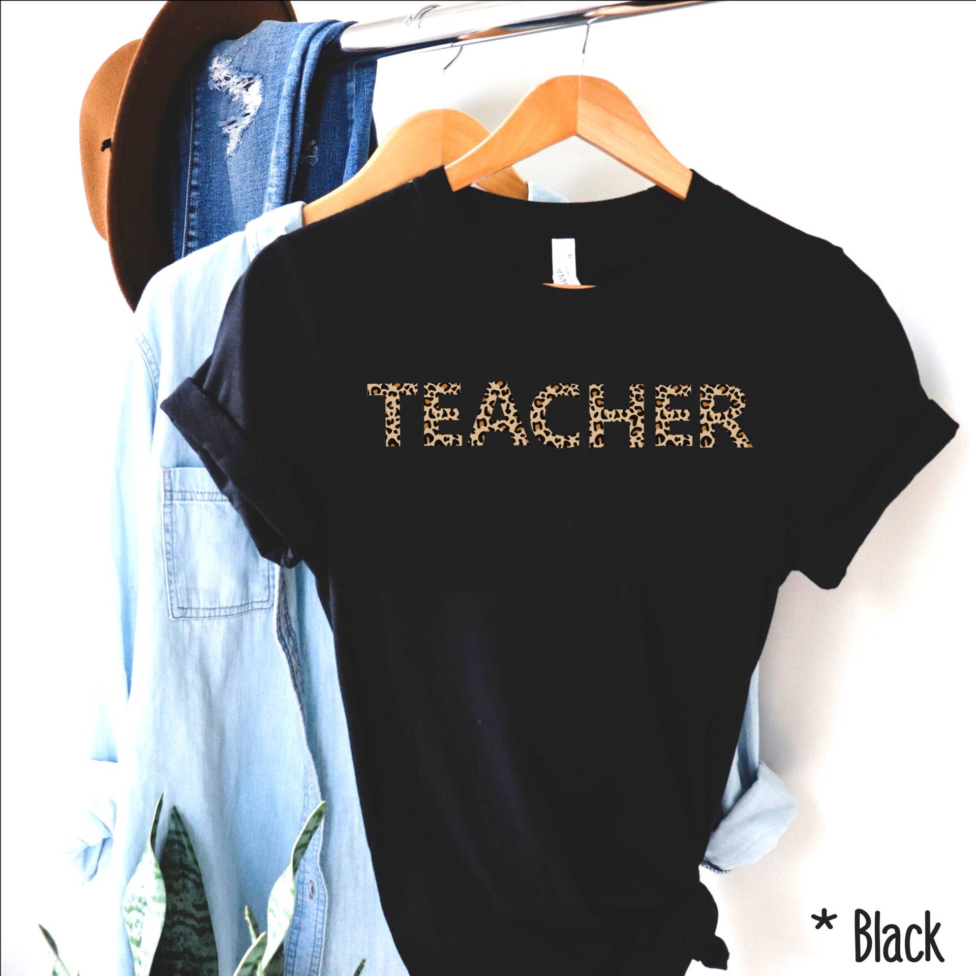 Lehrerhemden Für Frauen, Vintage Boho Lehrer Shirt, Leopard Gepard Tshirt, Kindergarter Shirt Geschenk von CoolCatComp