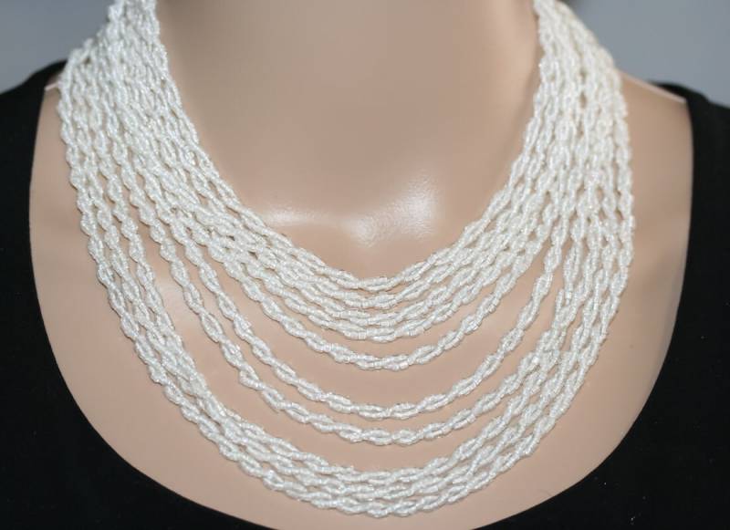 Vintage-Halskette. Vintage 10 Strang Halskette. Statement Jahrgang 1960-1970. Einzigartiger Schmuck. Modeschmuck. Brautschmuck von CoolCreationsByCindy