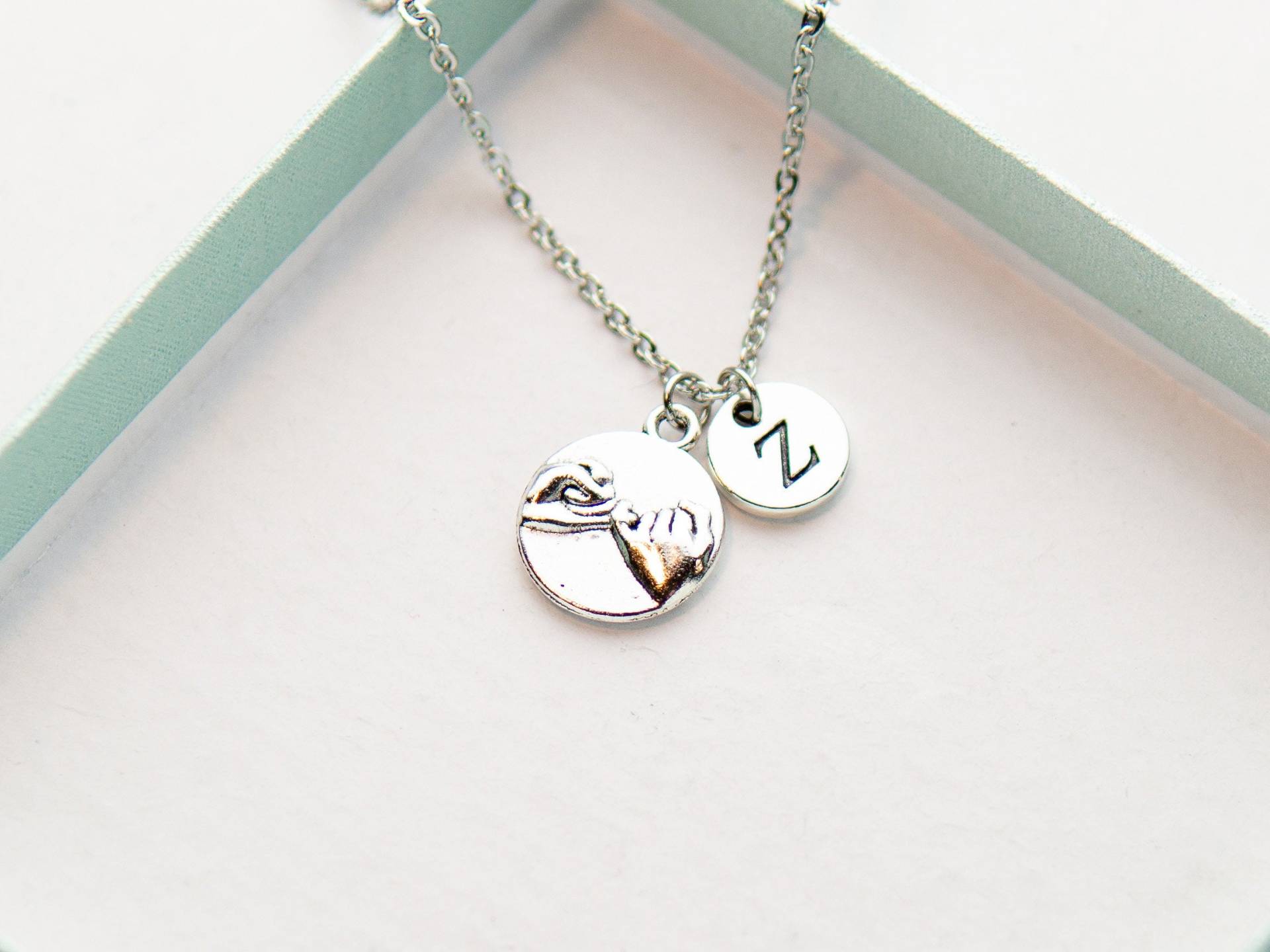 Silberne Versprechen Halskette Initial Charm, Beste Freundin Geschenk von CoolKeychain