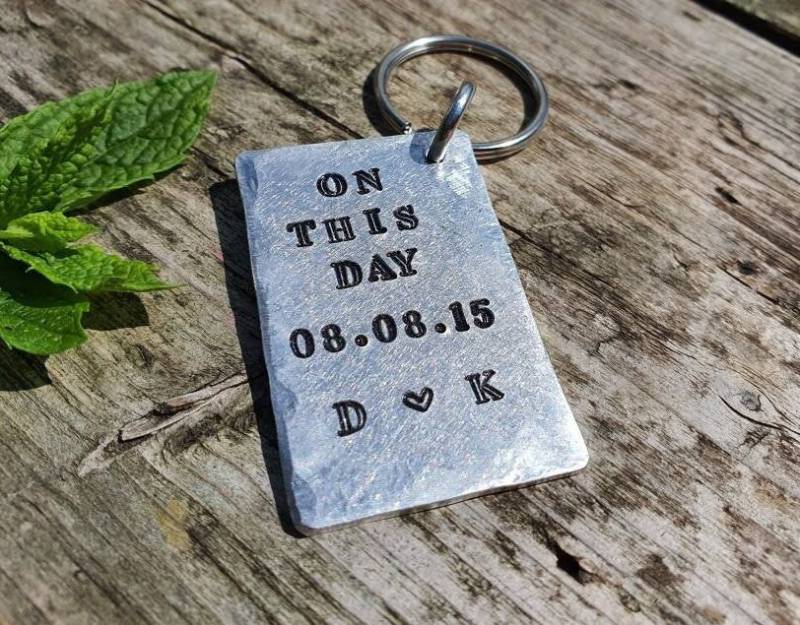 An Diesem Tag Mann Frau Geschenke Für Männer 6. Hochzeitstag Personalisiert 6 Jahre Schlüsselring Liebe Eisen Personalisierter Schlüsselanhänger von CoolKeyrings