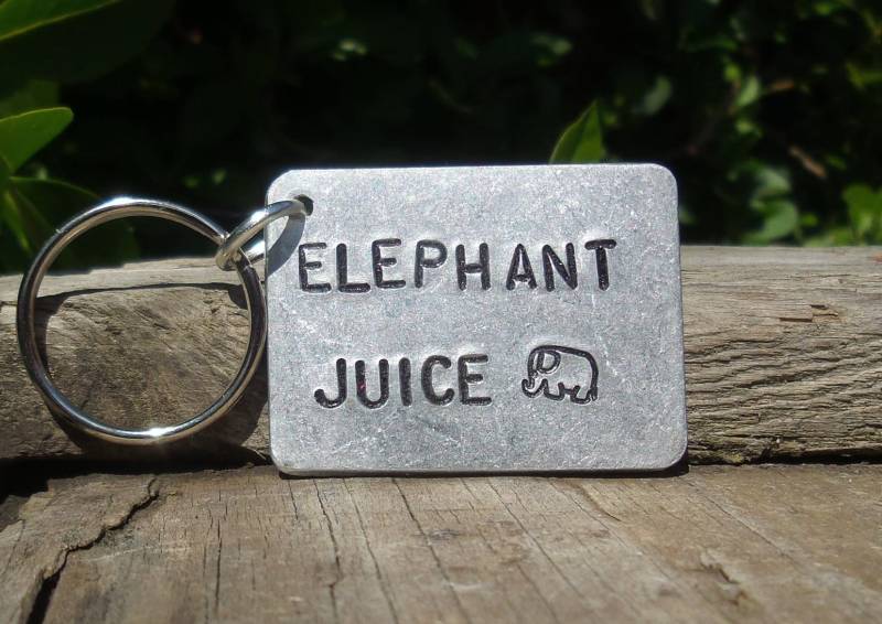 Elephant Juice Schlüsselanhänger Ich Liebe Dich Geschenke Für Ihn Männer Ihre Süße Freundin Freund Jahrestag Geburtstag Schlüsselbund Tier Elephant Juice Schlüsselanhänger Ich Liebe Dich Geschenke Für Ihn Männer Ihre Süße Freundin Freund Jahrestag Geburtstag Schlüsselbund Tier von CoolKeyrings