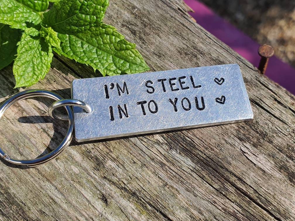 I'm Steel in To You Love Schlüsselanhänger 11. Hochzeitstag Geschenke Für Männer Frauen Jahrestag Ehemann Frau Traditioneller Schlüsselbund von CoolKeyrings