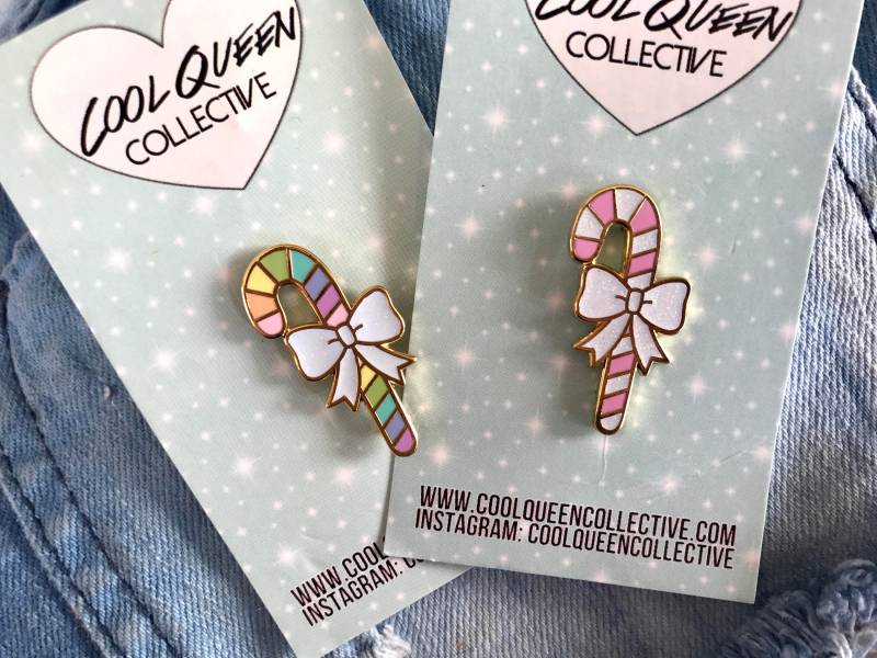 Candy Cane Emaille Pin | Regenbogen Oder Rosa/Weiß Candy Cane Emaille Pin | Regenbogen Oder Rosa/Weiß von CoolQueenCollective