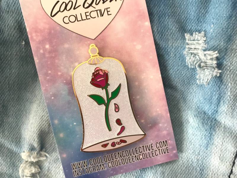 Die Schöne & Das Biest Emaille Pin Die Schöne & Das Biest Emaille Pin von CoolQueenCollective