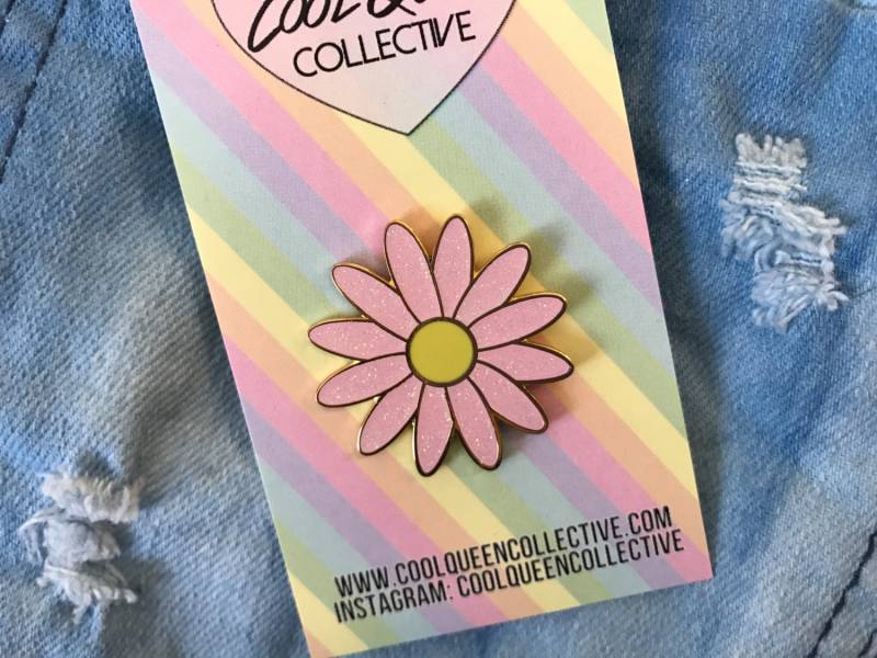 Gänseblümchen Emaille Pin von CoolQueenCollective