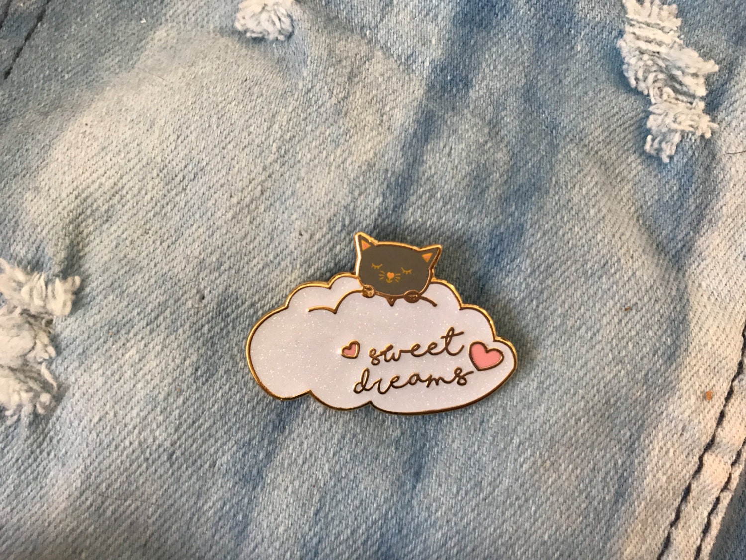 Süße Träume Katze Kitty Emaille Pin Süße Träume Katze Kitty Emaille Pin von CoolQueenCollective