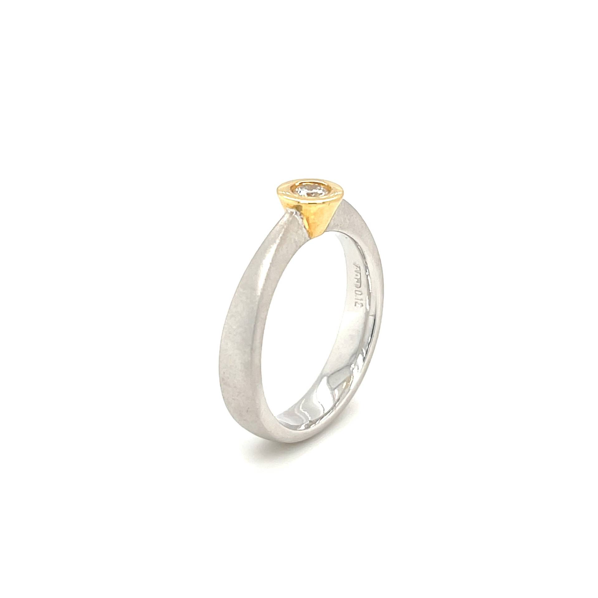 Vor-Besitz 18Ct Weißgold Solitär Diamant, Gelbgold Rub Über Einstellung, Verlobung/Kleid Ring, Diamant 0, 12 Ct, Uk Hallmark, Größe L von Coolrocksjewellery