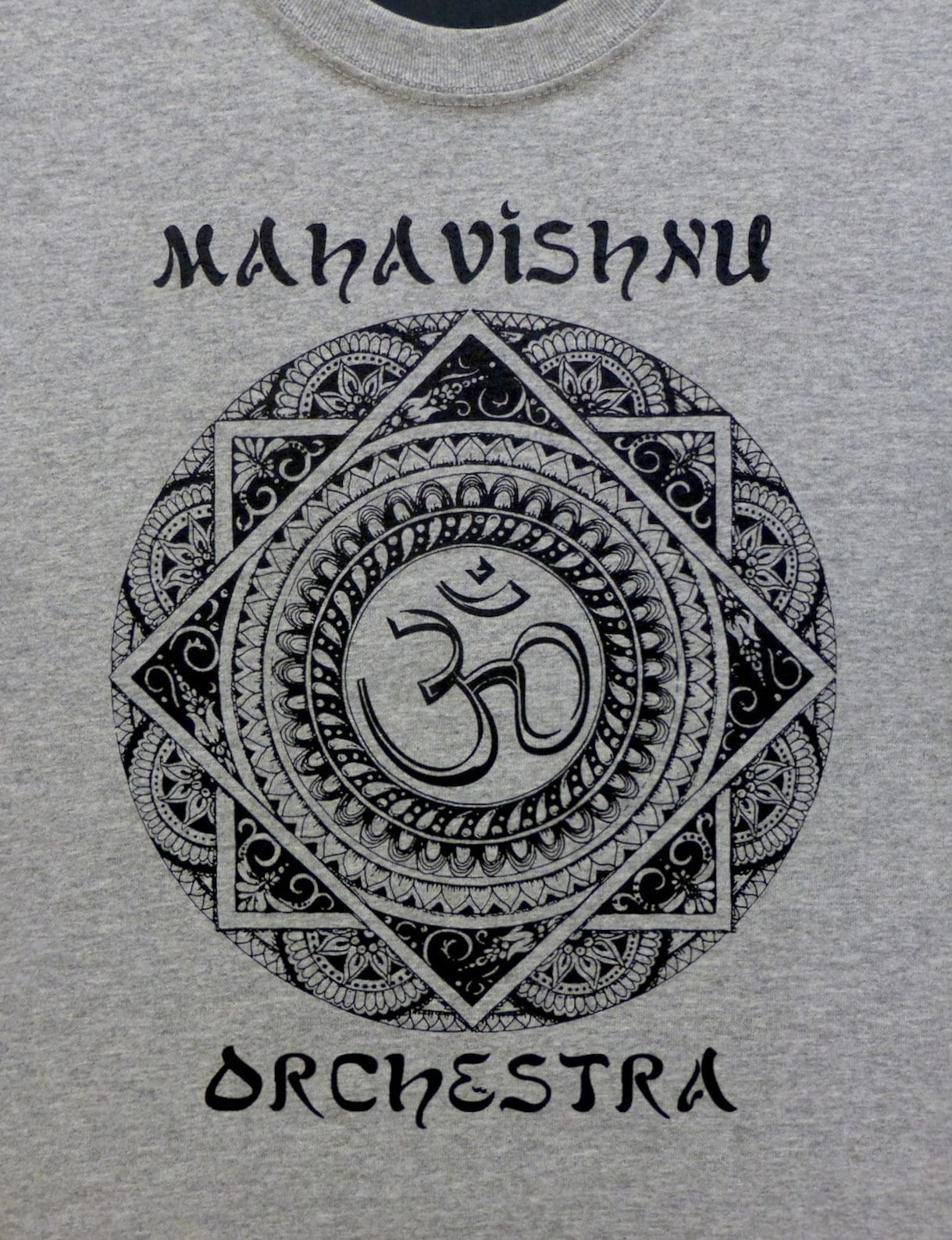 Mahavishnu Orchestert-Shirt Band Auf Rückseite Kostenloser Versand Nach Usa Mahavishnu Orchestert-Shirt Band Auf Rückseite Kostenloser Versand Nach Usa von Coolshirtsforyou