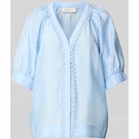 Copenhagen Muse Regular Fit Bluse mit V-Ausschnitt und Häkelspitze in Hellblau, Größe L von Copenhagen Muse