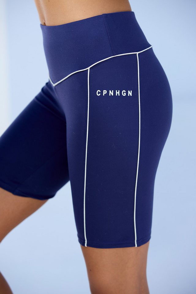 Copenhagen Studios Funktionsshorts mit Handytasche am Bein von Copenhagen Studios