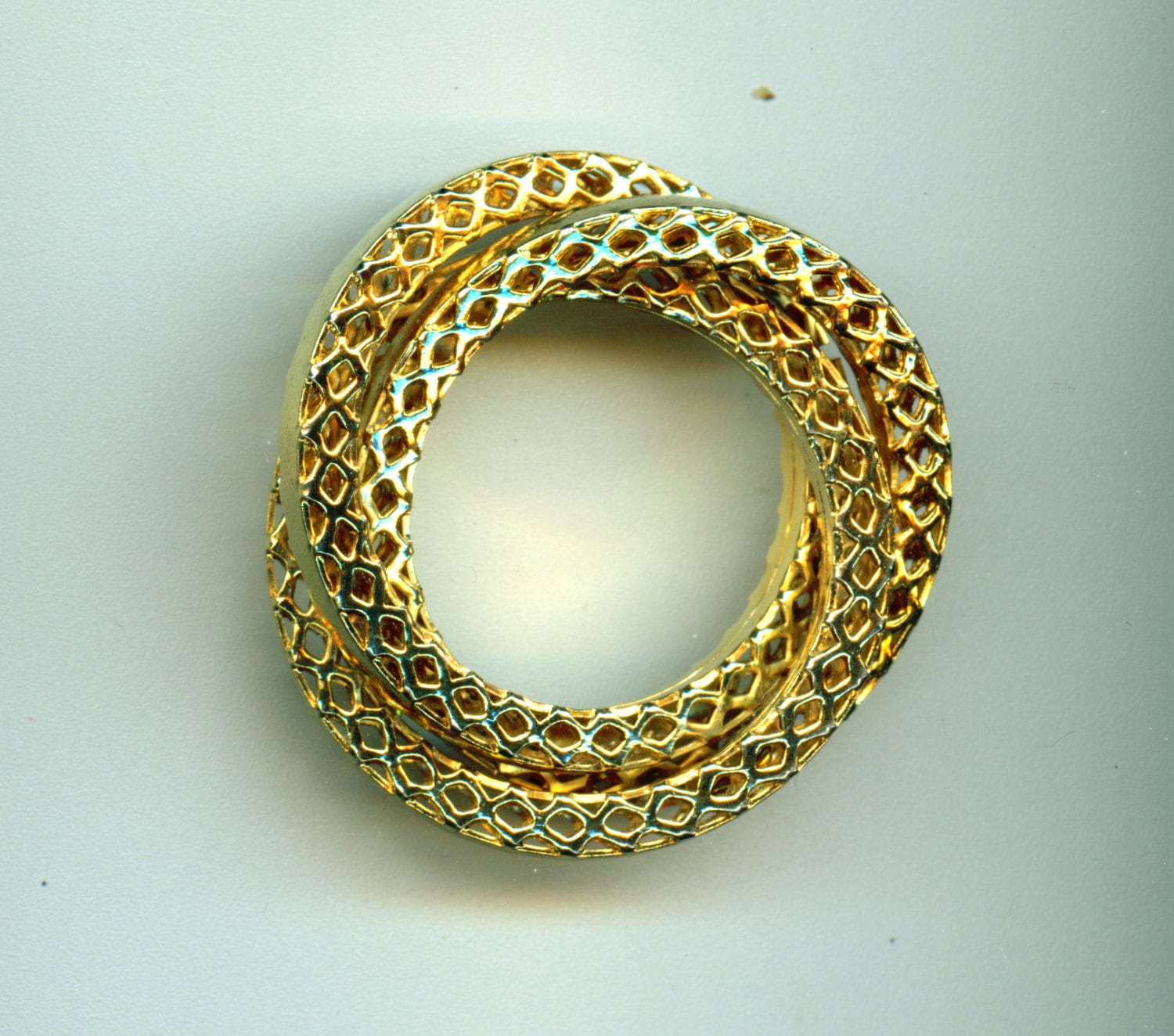 Vintage Anstecknadel Mit Mehreren Kreisen von CopiaDesigns