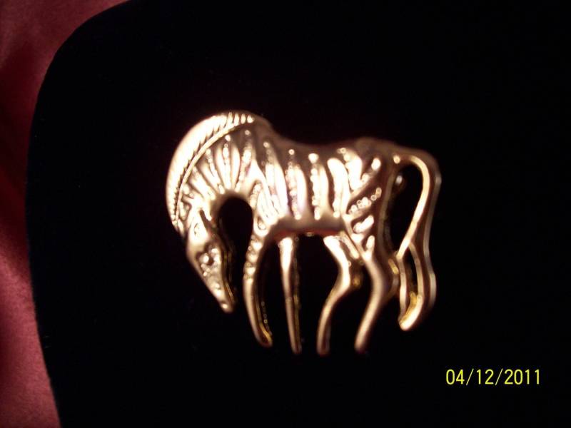 Goldener Zebra-Button von CopperCreekVintage