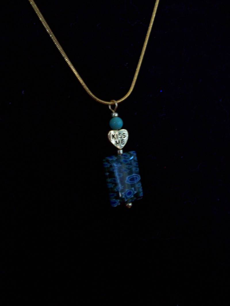 Herz Charme Und Grün Fusing Glas Anhänger Halskette Mit Türkis Akzent von CopperCreekVintage