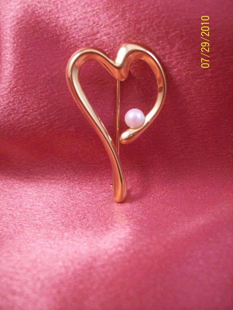 Vintage Anstecknadel Mit Herz Und Perle von CopperCreekVintage