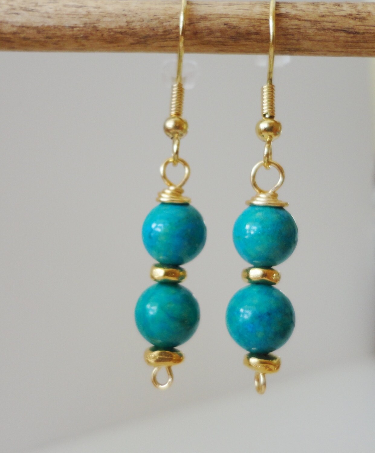 Türkisfarbene Ohrringe, Grüne Jade-Ohrringe, Geschenkartikel, Strand-Ohrringe, Goldene Dinkelohrringe, Lange Dinkelohrringe Türkisfarbene Ohrringe, Grüne Jade-Ohrringe, Geschenkartikel, Strand-Ohrringe, Goldene Dinkelohrringe, Lange Dinkelohrringe von CopperTulipDesigns