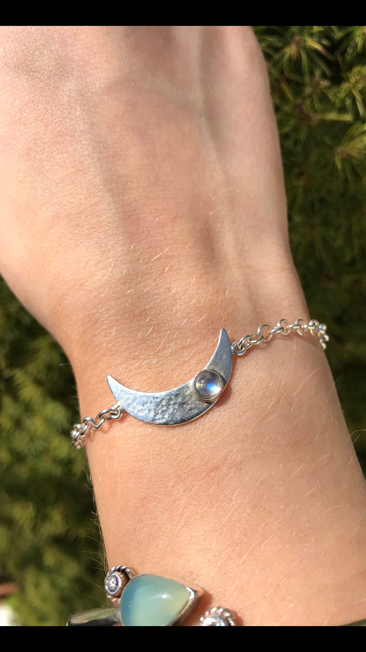 Mondstein Silber Mond Armband Mit Rolo Kette von CopperfoxGemsJewelry