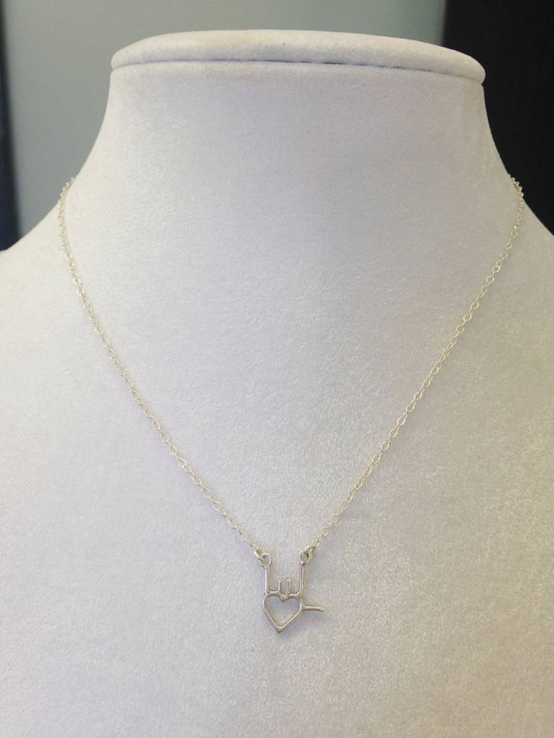 sterling Silber Mini "I Love You" Gebärdensprache Symbol - Herz Halskette von CopperfoxGemsJewelry