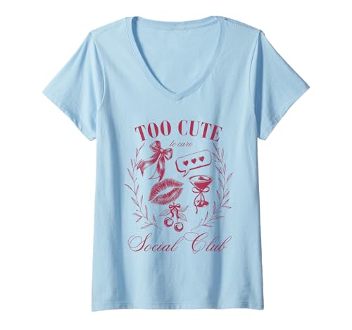 Damen Coquette Too Cute To Care Social Club Trendy T-Shirt mit V-Ausschnitt Damen Coquette Too Cute To Care Social Club Trendy T-Shirt mit V-Ausschnitt von Coquette Aesthetic
