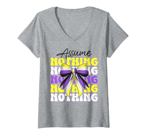 Damen Assume Nothing Nonbinary Flag Pride Girl Coquette Bow T-Shirt mit V-Ausschnitt Damen Assume Nothing Nonbinary Flag Pride Girl Coquette Bow T-Shirt mit V-Ausschnitt von Coquette Bow Non Binary Pride Genderfluid Gifts