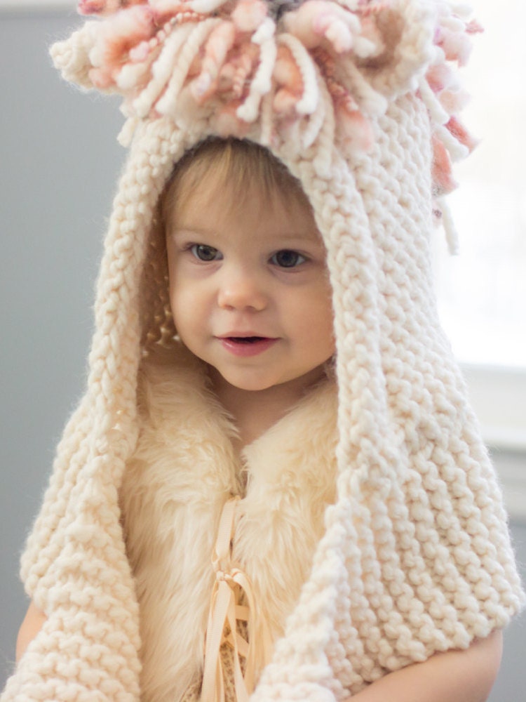 Einhorn Kapuzen Schal Licht Rosa Fransen Einhorn Kapuzen Schal Licht Rosa Fransen von CorabelleandBree