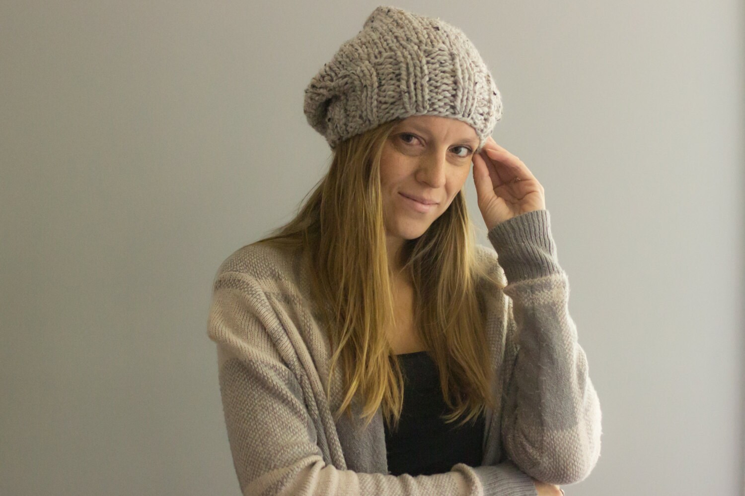 Klobige Slouchy Beanie Mütze Mit Gerippter Strick Krempe Klobige Slouchy Beanie Mütze Mit Gerippter Strick Krempe von CorabelleandBree