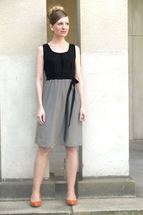 Nur 1x Jerseykleid Melody Schwarz - Weiß Gestreift Gr. S Nur 1x Jerseykleid Melody Schwarz - Weiß Gestreift Gr. S von CordeliaBaethge