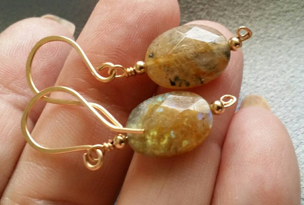 Labradorit Gold Filled Hängeohrringe Eleganter Wire Wrap Edelstein Labradorit Gold Filled Hängeohrringe Eleganter Wire Wrap Edelstein von CordochoreaCreations