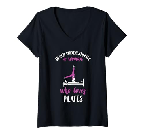 Damen Pilates-Frau unterschätzt niemals Pilates-Fitnesstrainerin T-Shirt mit V-Ausschnitt Damen Pilates-Frau unterschätzt niemals Pilates-Fitnesstrainerin T-Shirt mit V-Ausschnitt von Core Muscles Workout Pilates Exercise